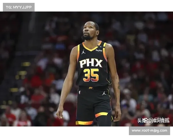 杜兰特高效砍下19分助火箭大胜对手三节打卡轻松迎赛季首胜